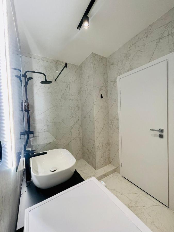 19Th Floor Apartment Cluj-Napoca Exterior photo